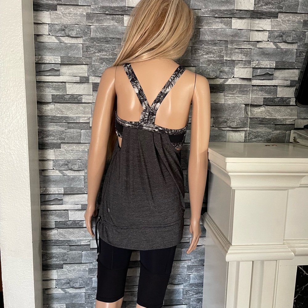 Lululemon" Rest Less Tank Heathered Gray & black - Picture 3 of 14